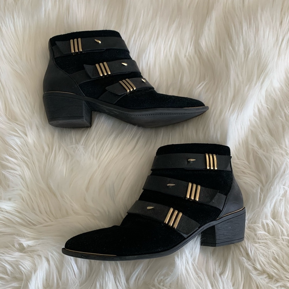 Sam Edelman Harley black suede boot 7.5